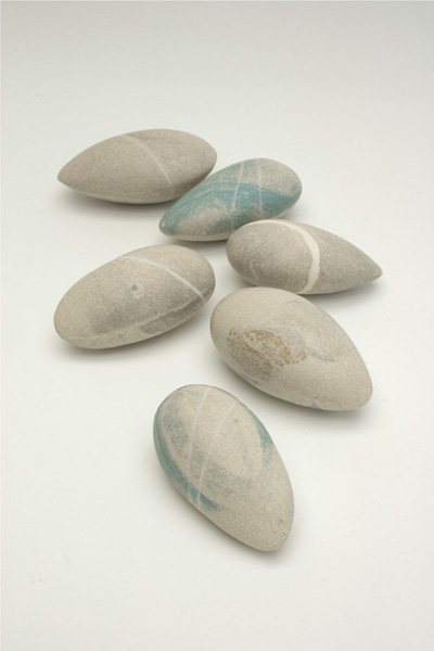  Clay 'pebbles' 5 x 11 x 6cm 